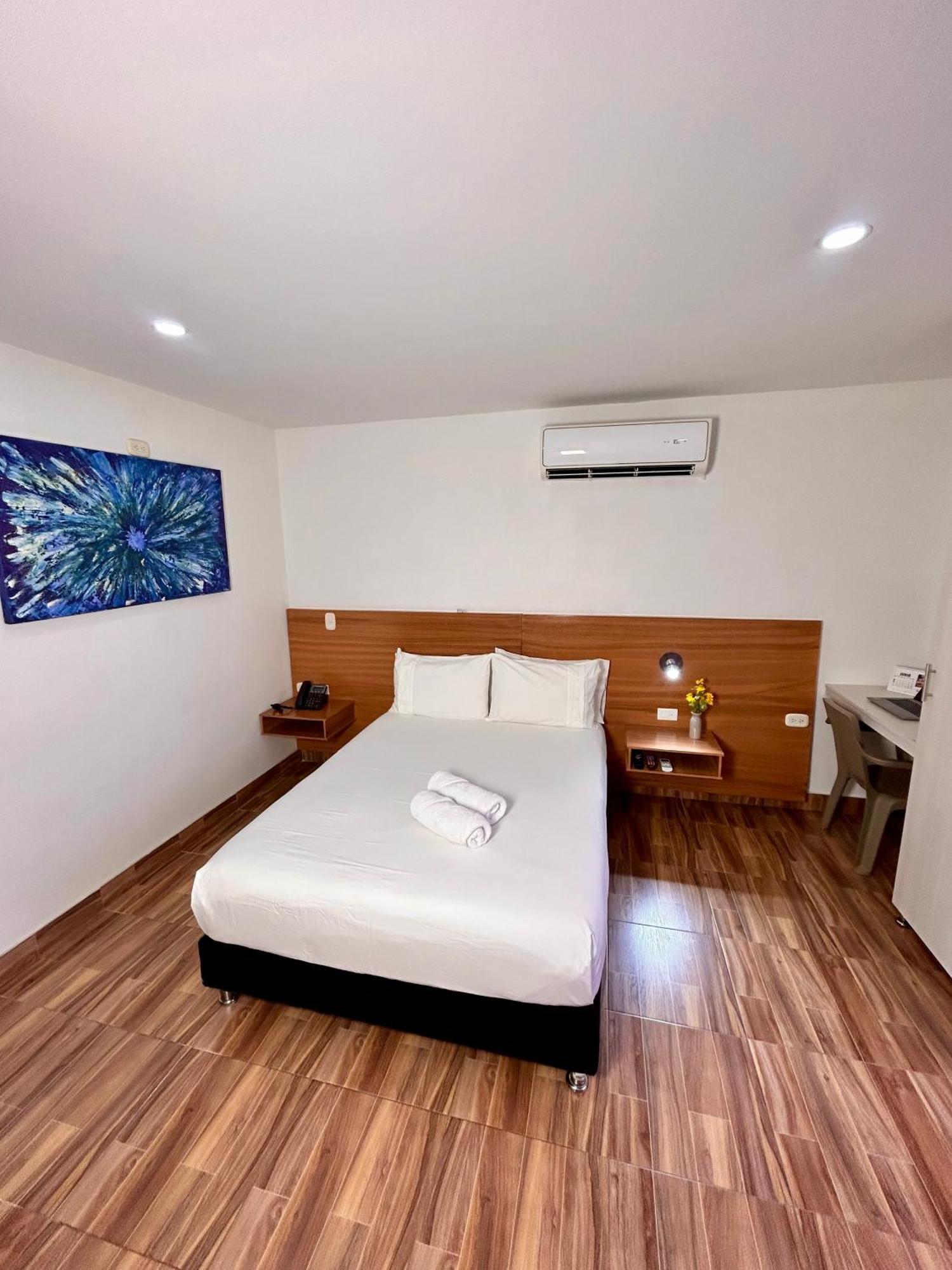 Hotel Berdez Neiva  Buitenkant foto